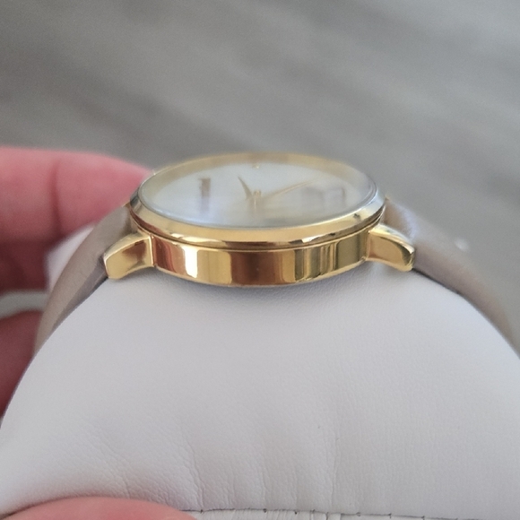 Kate Spade Gold Elephant Watch with Tan Strap - Picture 6 of 9